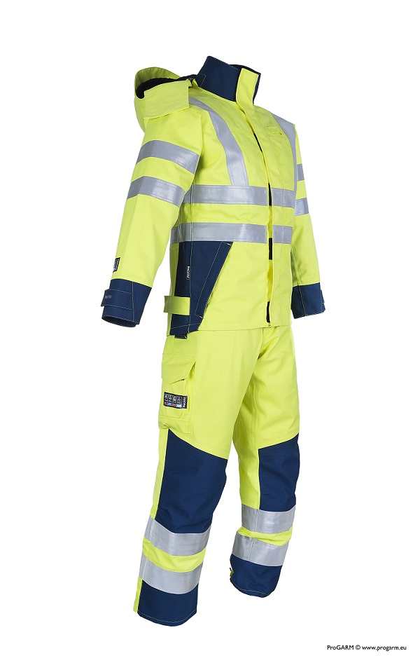 ProGARM 9880 42 Cal waterproof arc flash salopettes with high-vis protection